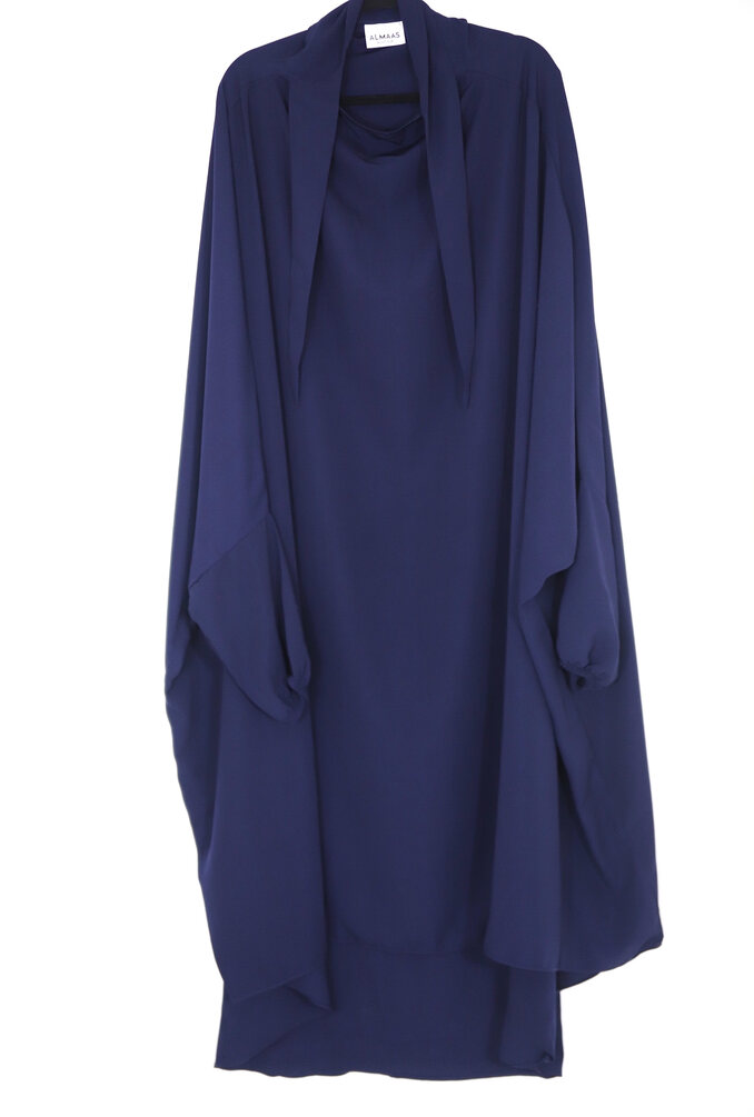 We sell a large range of jilbab with niqab for Muslim women.