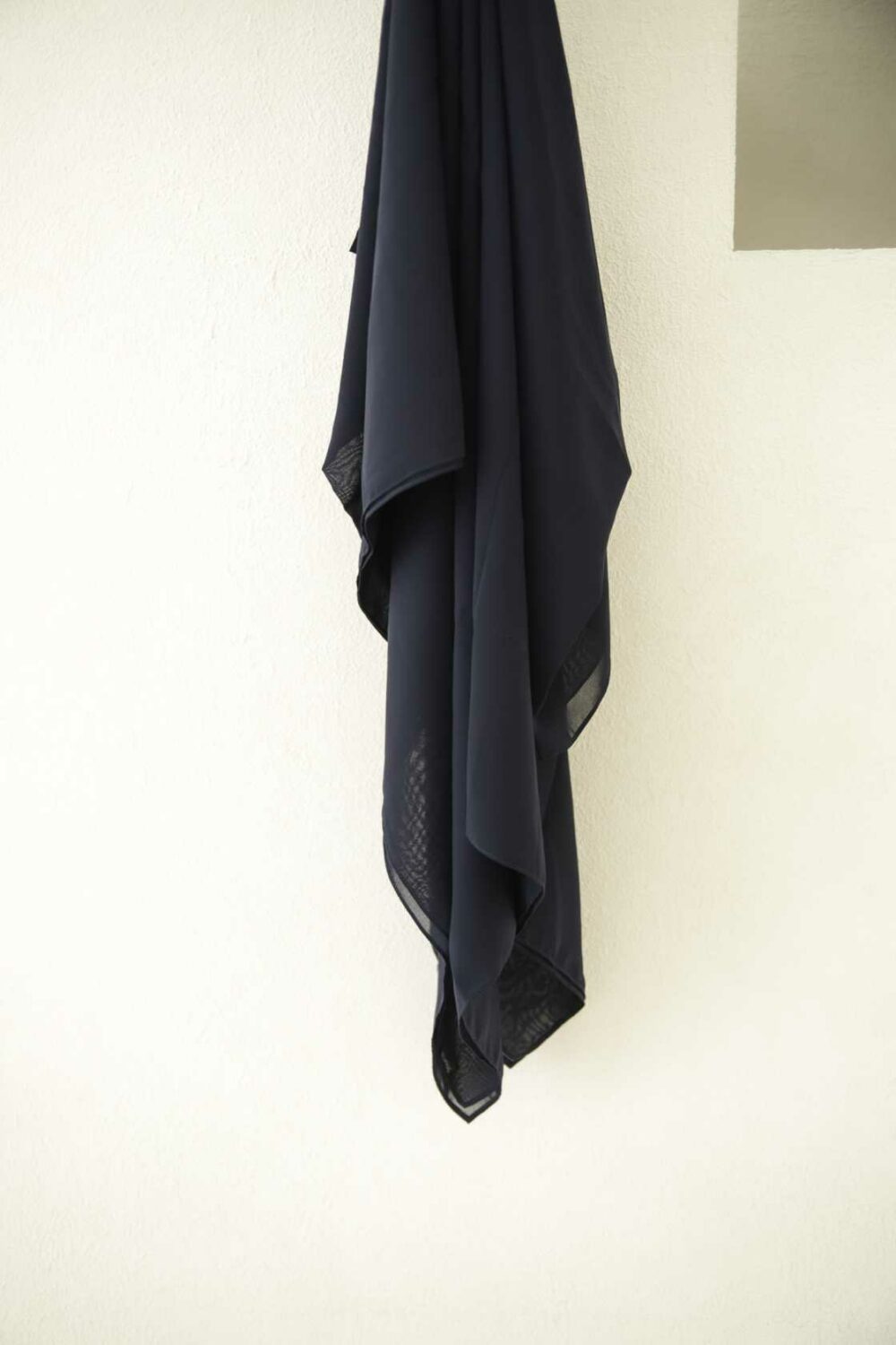 extra large hijab in navy
